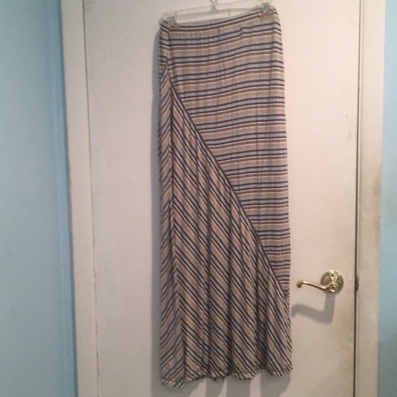 NWT- Striped Maxi Skirt - Picture 4 of 7
